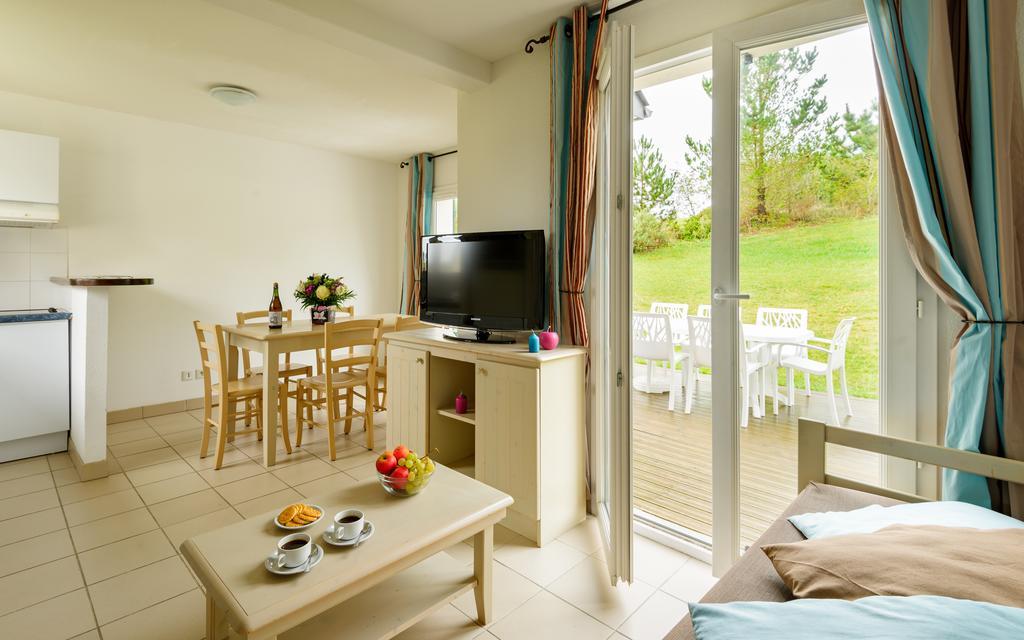 Lagrange Vacances Le Hameau De Peemor Pen كروزون الغرفة الصورة